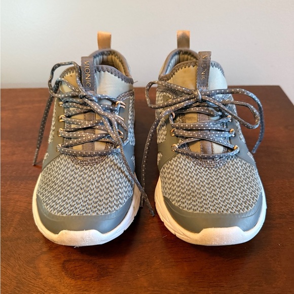 Vionic Brisk Alma Gray Sneakers Size 7 - Picture 3 of 8